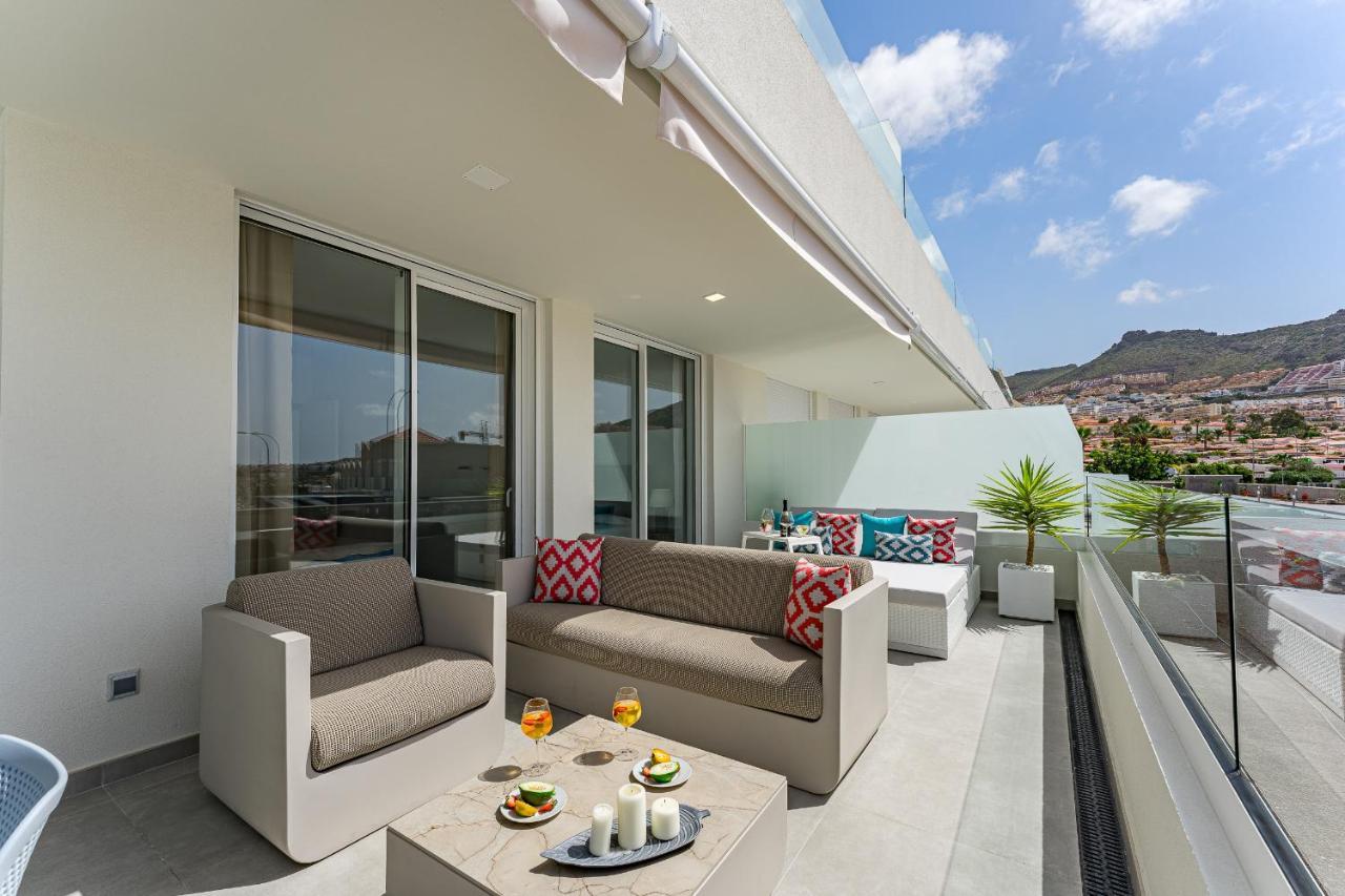 Modern New Apartment Las Terrazas De Costa Adeje. Heated Pool, Big Terrace And Private Parking Exterior photo