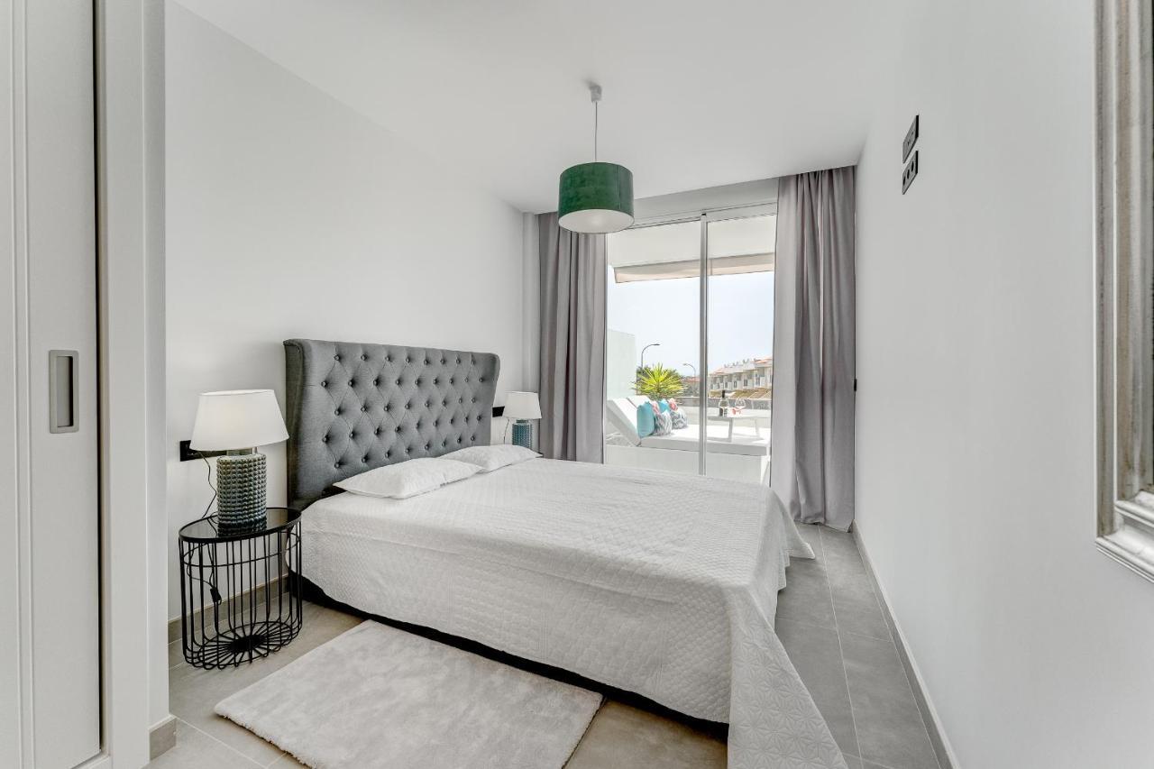Modern New Apartment Las Terrazas De Costa Adeje. Heated Pool, Big Terrace And Private Parking Exterior photo