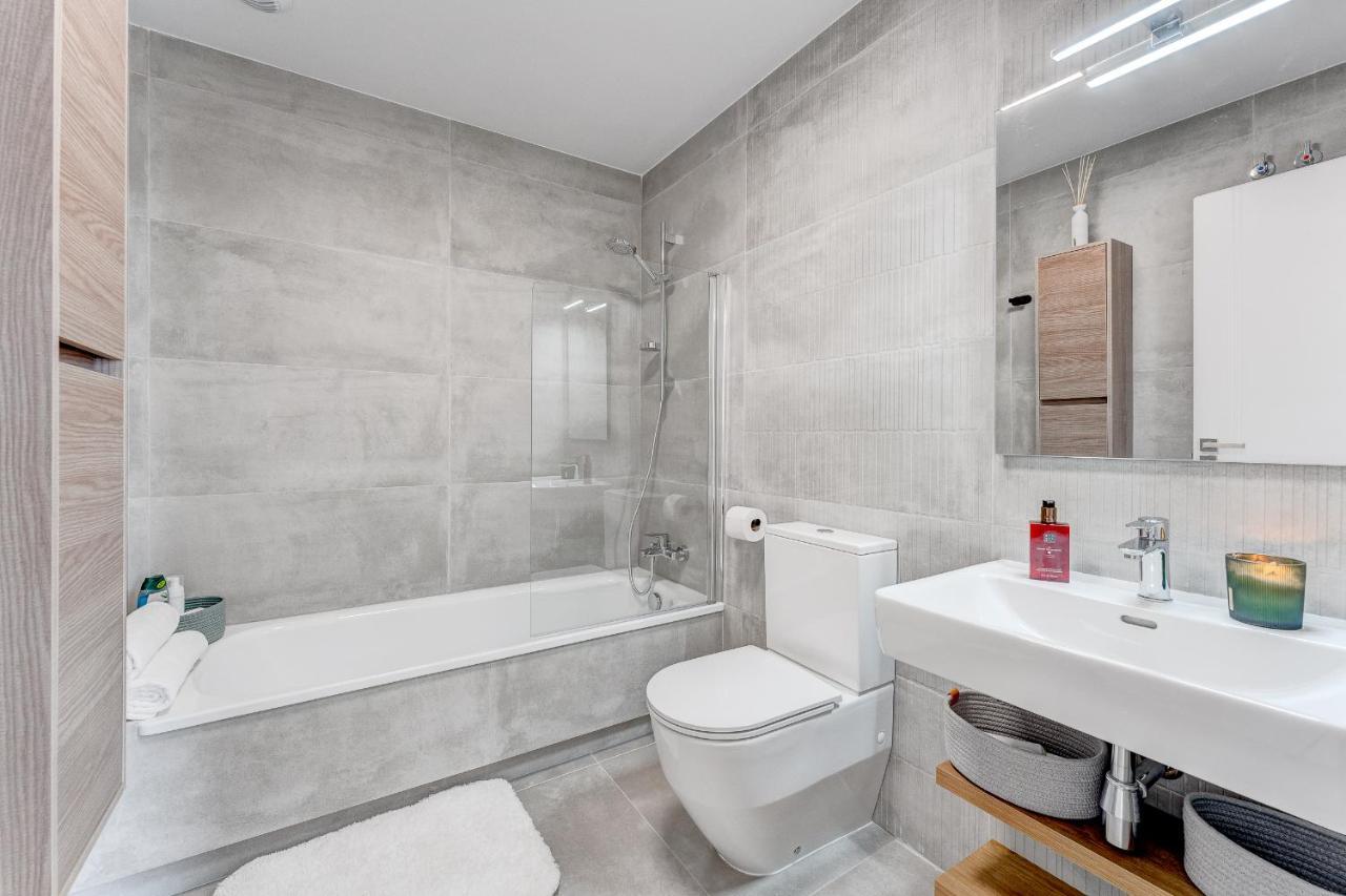 Modern New Apartment Las Terrazas De Costa Adeje. Heated Pool, Big Terrace And Private Parking Exterior photo