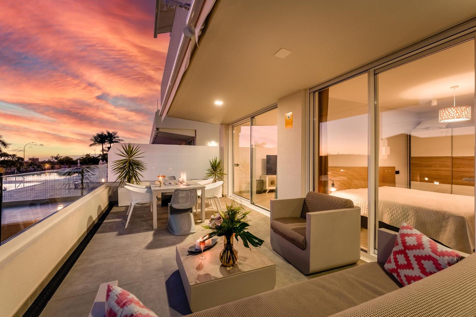 Modern New Apartment Las Terrazas De Costa Adeje. Heated Pool, Big Terrace And Private Parking Exterior photo
